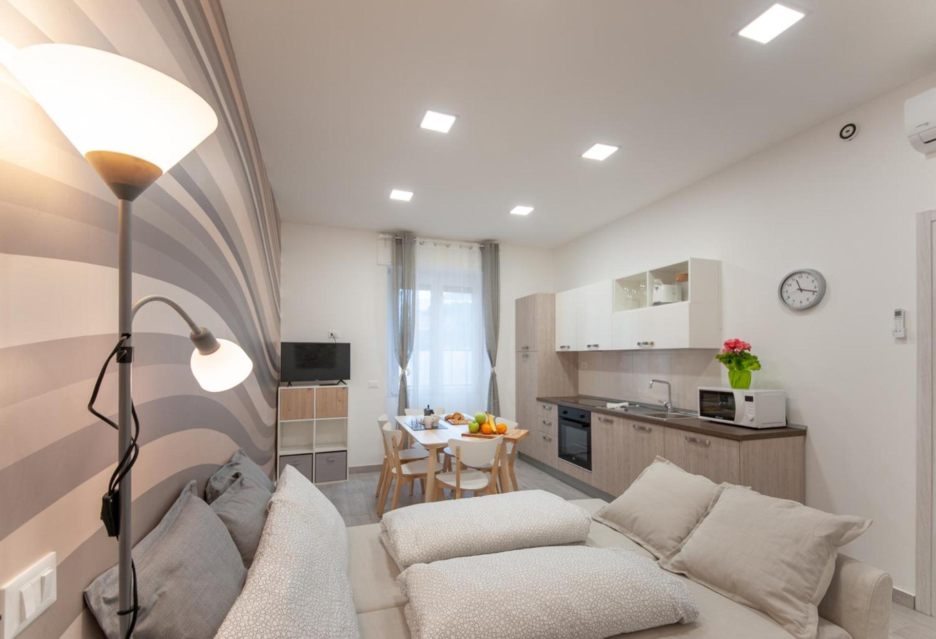 Nicoletta Rivieraholiday Albenga Extérieur photo